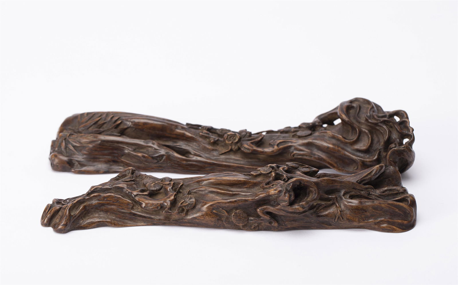 A PAIR OF CHINESE CHENXIANG ORNAMENTS (1 of 10)