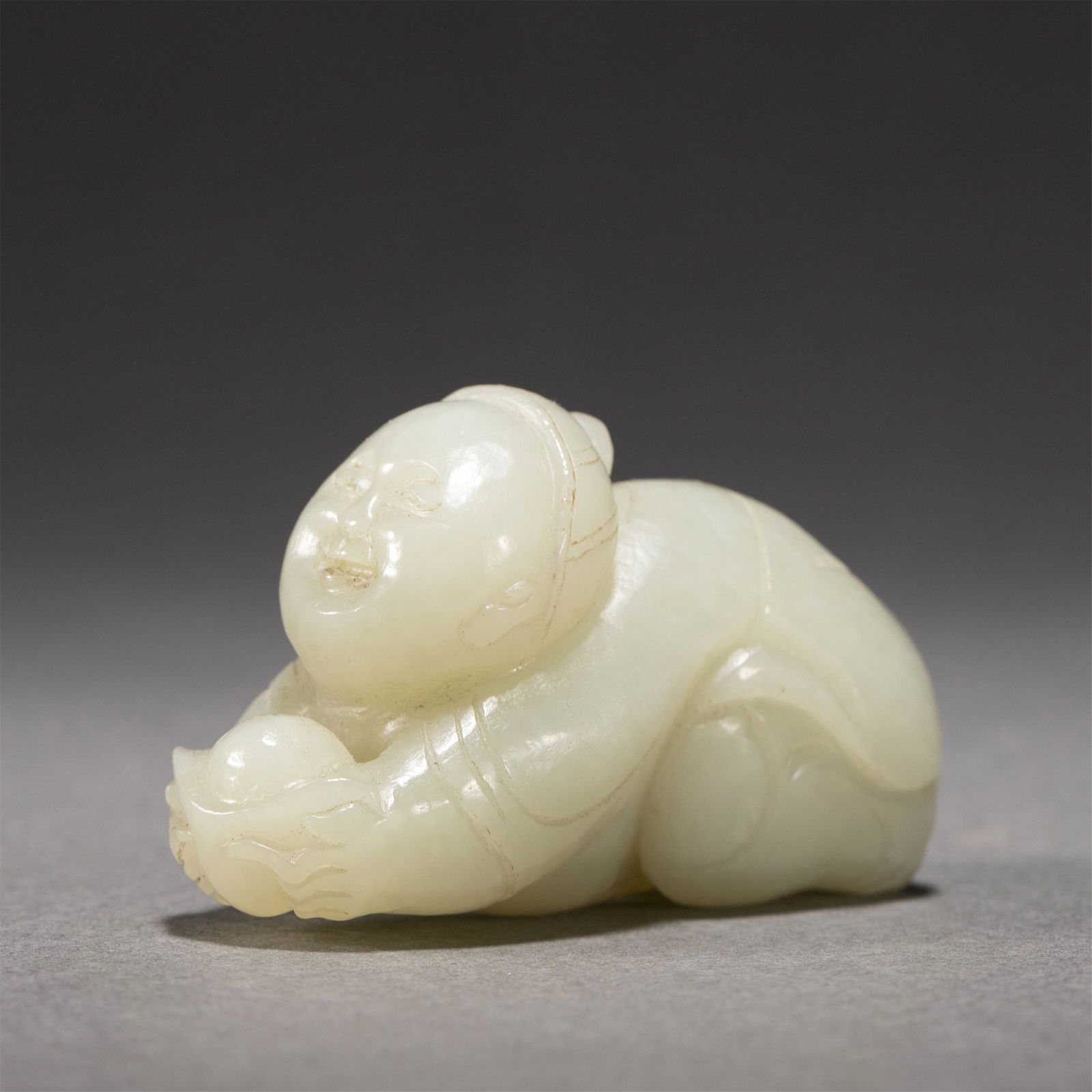 A CHINESE JADE FIGURE ORNAMENTS (1 of 9)