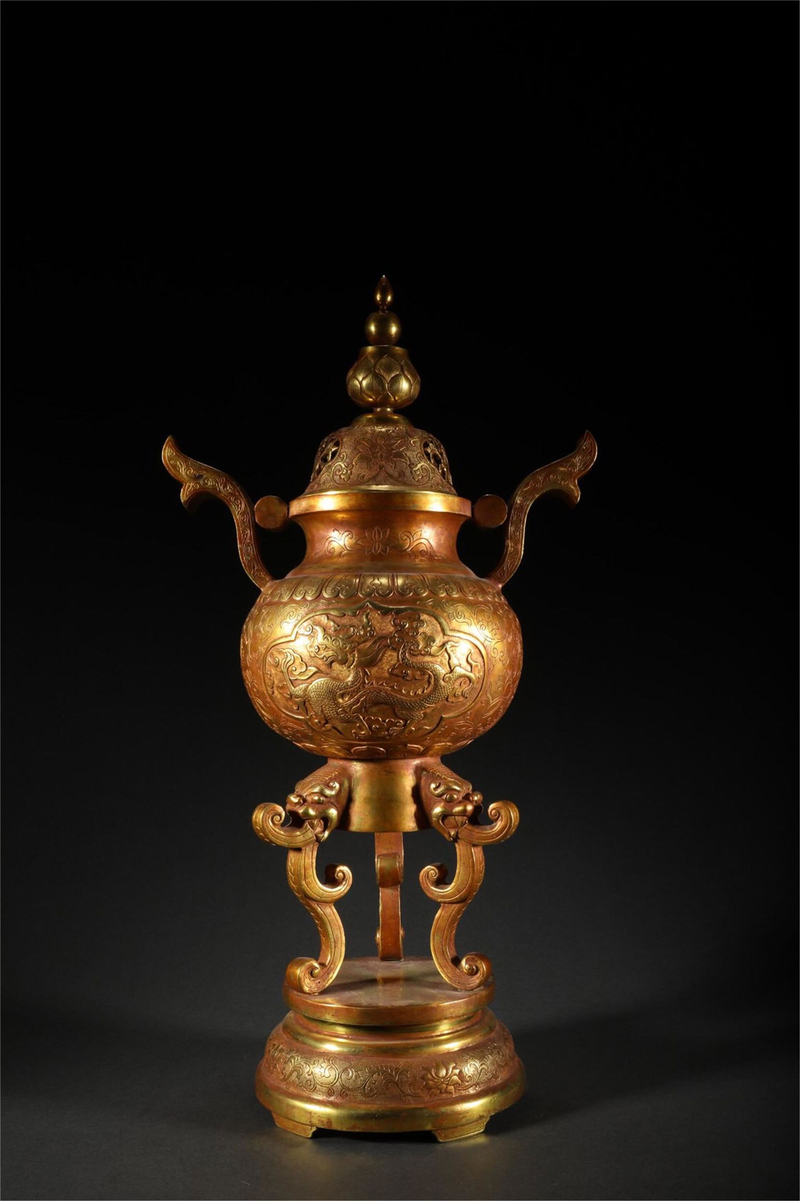 A CHINESE GILDING DRAGON PATTERN CENSER (1 of 9)