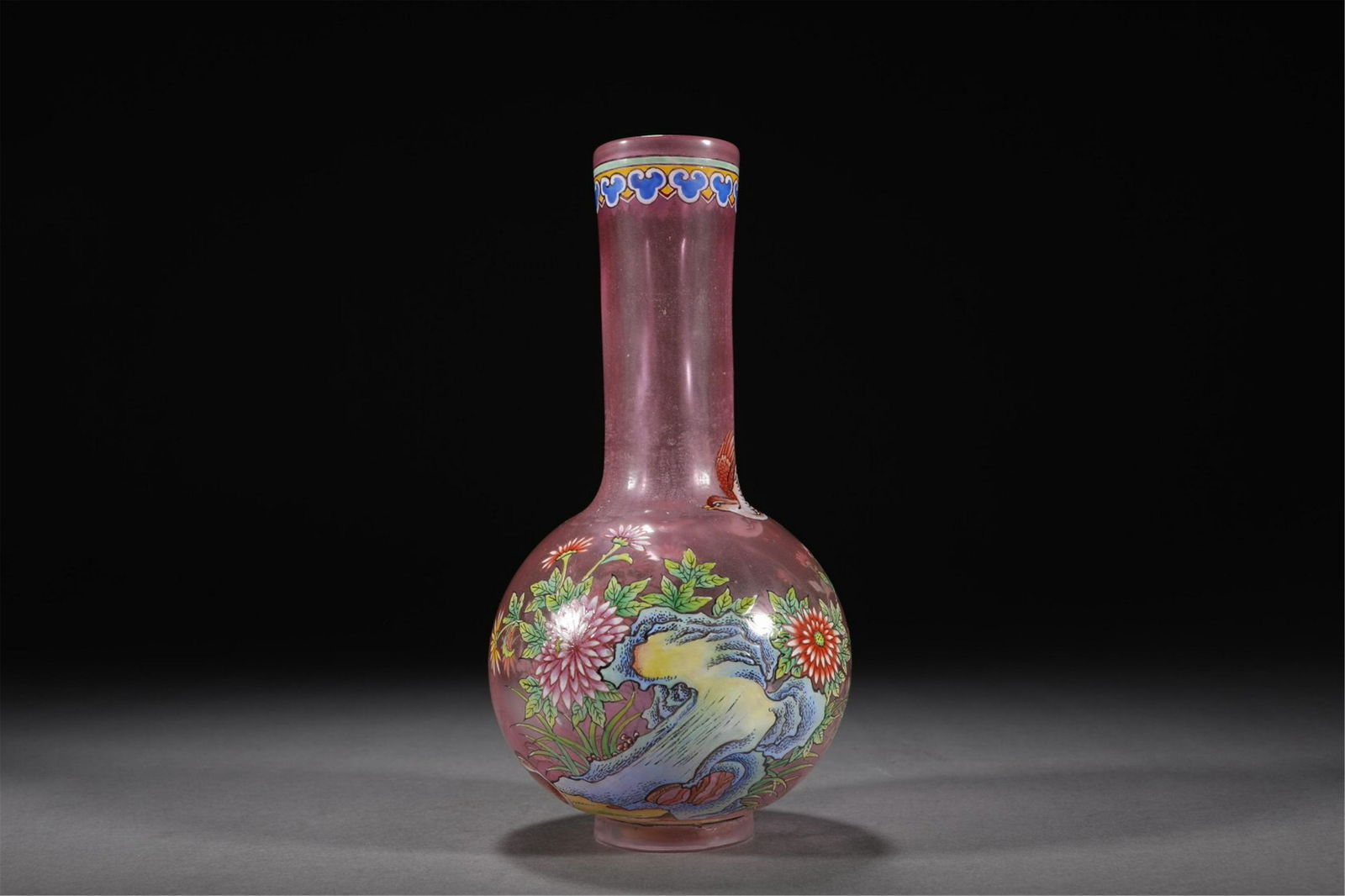 A CHINESE COLOURED GLAZE VIEWS VASE (1 of 9)