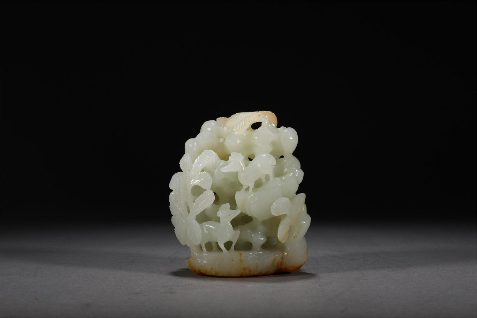 A CHINESE JADE ORNAMENTS (1 of 9)