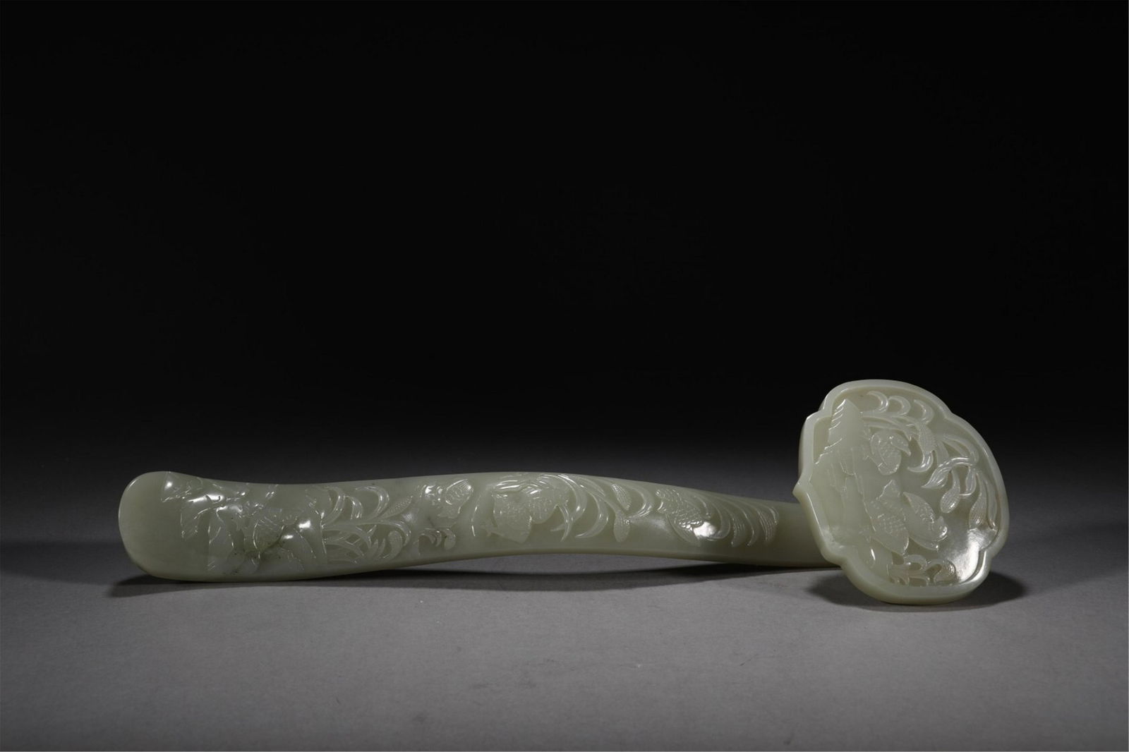 A CHINESE JADE RUYI ORNAMENTS (1 of 9)