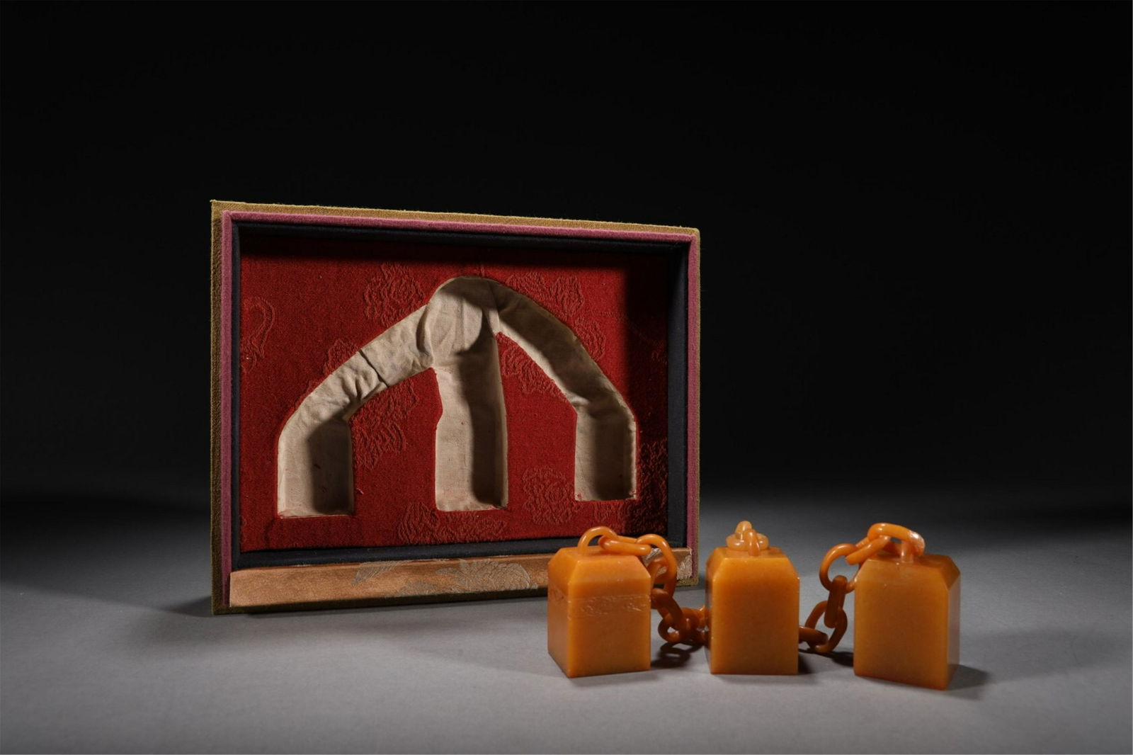 A GROUP OF CHINESE SOAP STONE THREE SEALS (1 of 9)