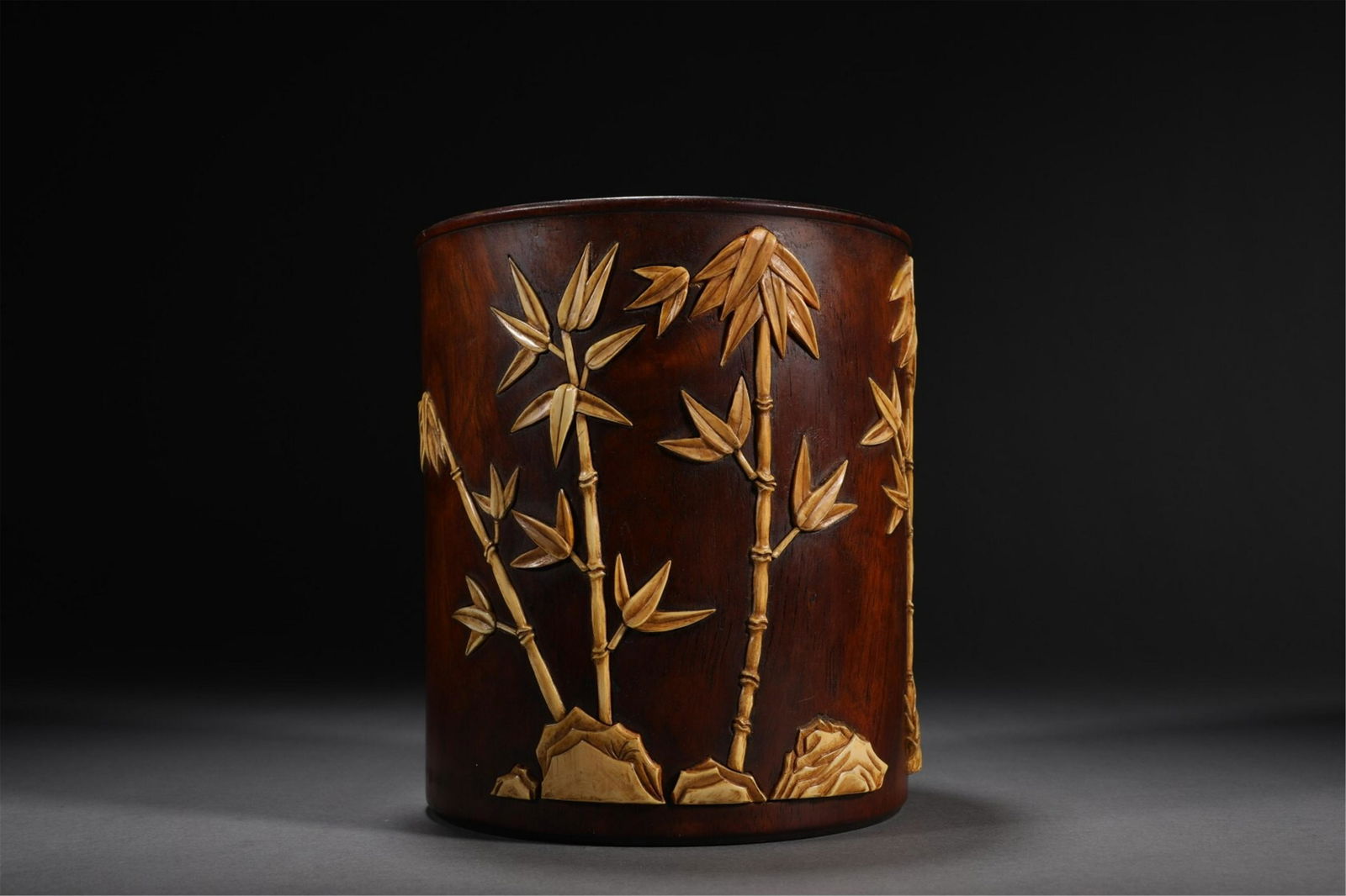 A CHINESE HARDWOOD BAMBOO PATTERN BRUSH POT (1 of 9)