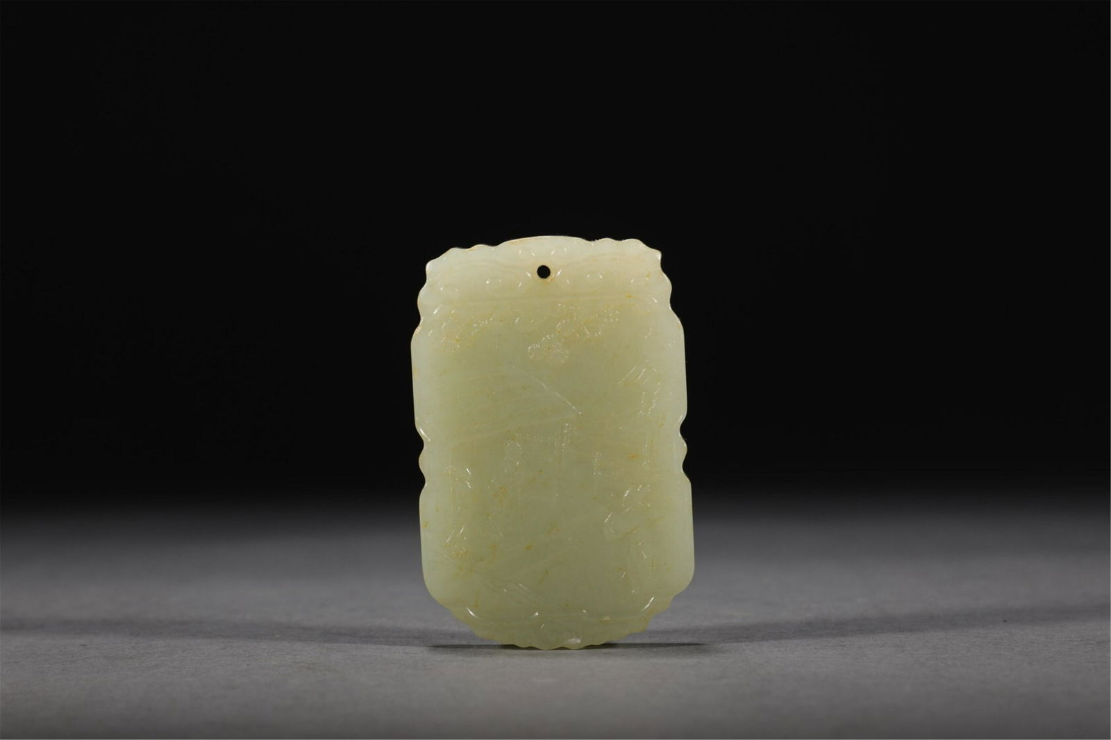 A CHINESE JADE PLAQUE (1 of 9)