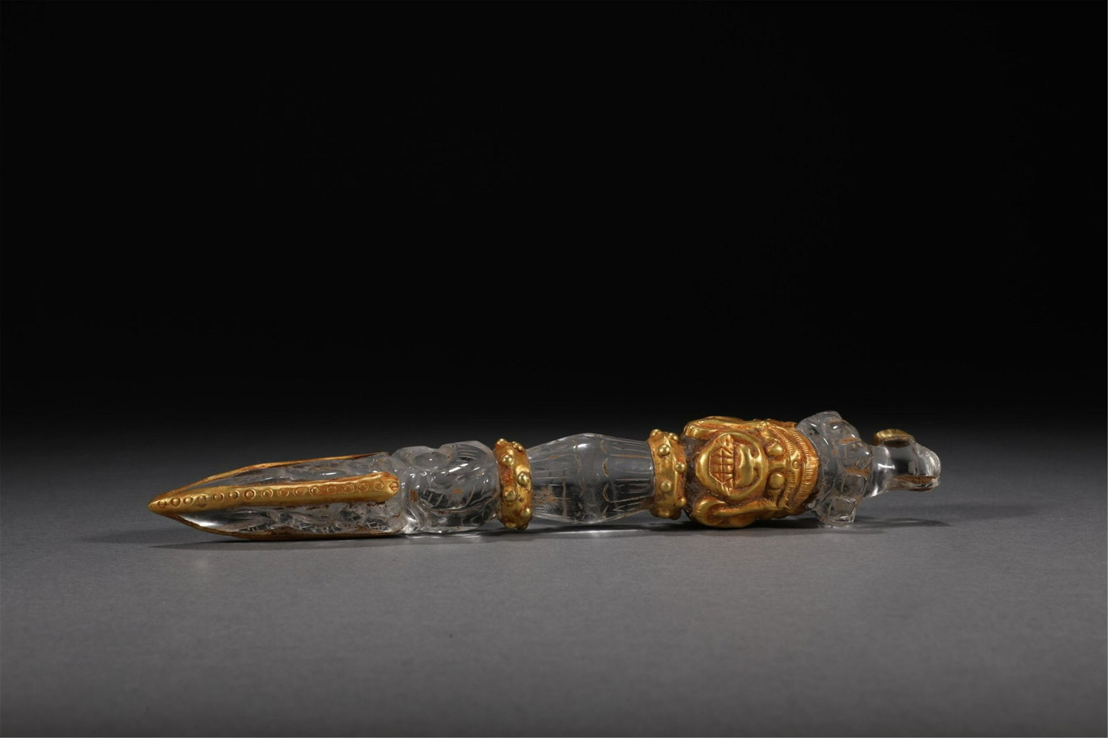 A CHINESE CRYSTAL GILDING VARAJ PESTLE (1 of 9)