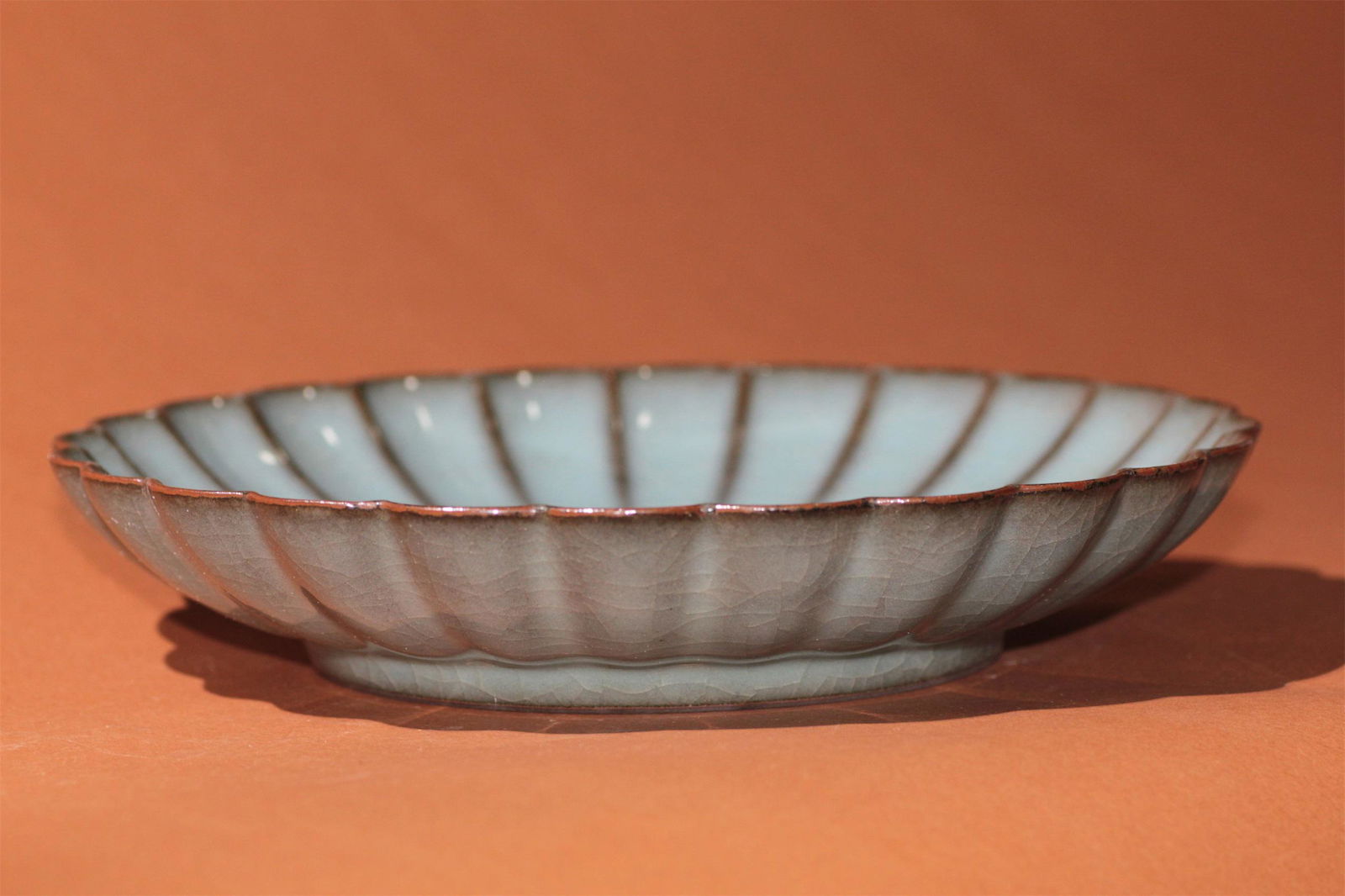 A Chinese Ge Type Porcelain Plate (1 of 7)