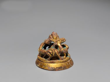 A Chinese Gilt Bronze Foo-Dog Statuette Paper Weight