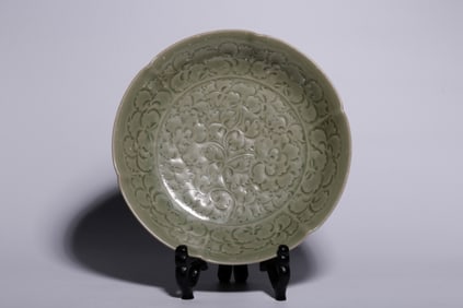 A Chinese Yaozhou-Type Glazed Porcelain Plate