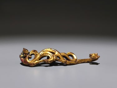A Chinese Gilt Bronze Foo-Dog Belt Buckle