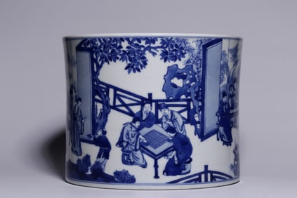 A Chinese Blue and White Porcelain Brush Pot