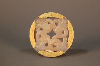 A Chinese Carved Jade Pendant with Gold Inlaid