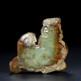 A Chinese Carved Jade Bird Statuette