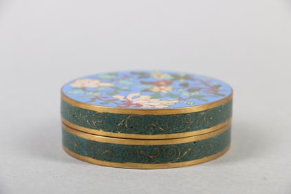 A Chinese Cloisonné Box