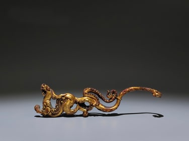 A Chinese Gilt Bronze Dragon Belt Buckle