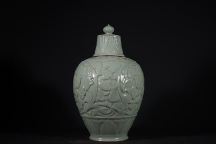 A Chinese Yaozhou-Type Celadon Glazed Porcelain Vase with Cap