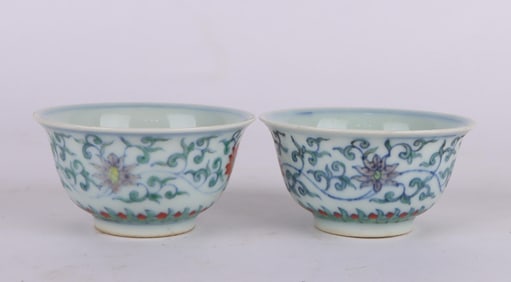 A Pair of Chinese Dou-Cai Glazed Porcelain Bowls