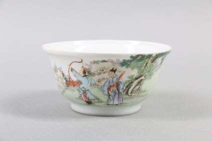 A Chinese Famille-Rose Porcelain Bowl of Figures Story