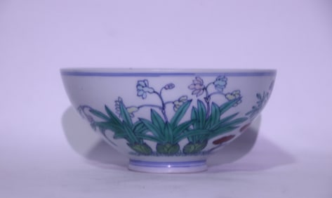 A Chinese Famille-Rose Porcelain Bowl