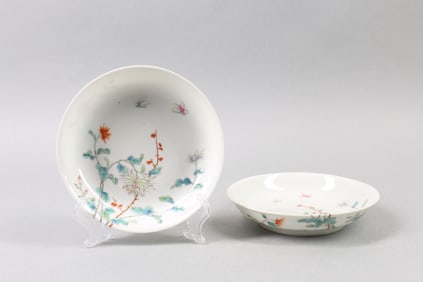 A Pair of Chinese Famille-Rose Porcelain Plates