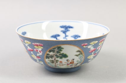 A Chinese Famille-Rose Porcelain Bowl