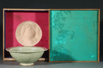 A Chinese Yaozhou-Type Celadon Glazed Porcelain Bowl