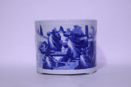 A Chinese Blue and White Porcelain Brush Pot