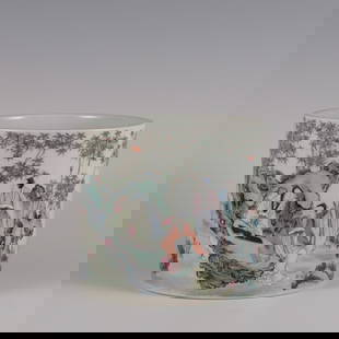 A Chinese Famille-Rose Porcelain Brush Pot: Ht. 14.5cm, Diam. 16.5cm