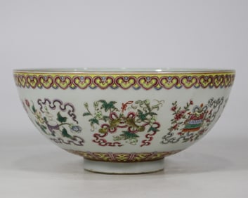 A Chinese Famille-Rose Porcelain Bowl