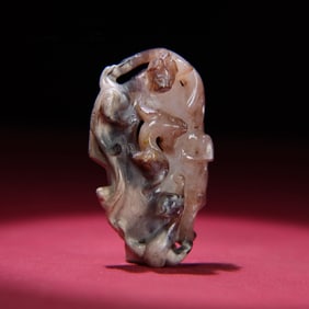 A Chinese Carved Jade Dragon Pendant