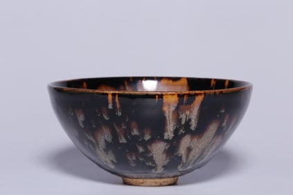 A Chinese Jizhou-Type Glazed Porcelain Cup