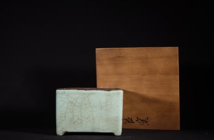 A Chinese Guan-Type Glazed Porcelain Square Brush Washer