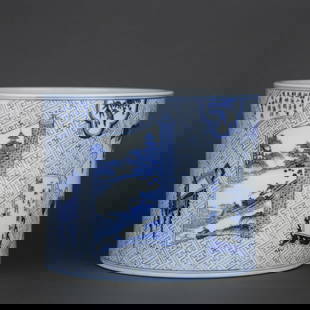A Chinese Blue and White Porcelain Brush Pot: Ht. 16cm, Diam. 20cm