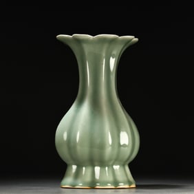 A Chinese Celadon Glazed Porcelain Vase