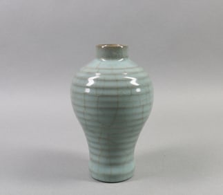 A Chinese Glazed Porcelain Vase