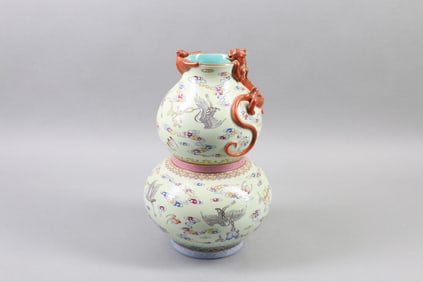 A Chinese Enamel Porcelain Double Gourd Vase