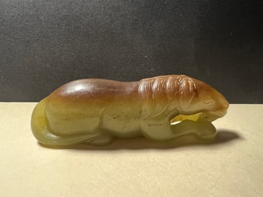 A Chinese Carved Jade Handpiece