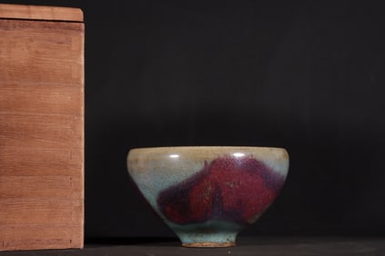 A Chinese Jun-Type Glazed Porcelain Cup