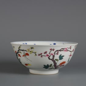 A Chinese Famille-Rose Porcelain Bowl with Blue and White Inside