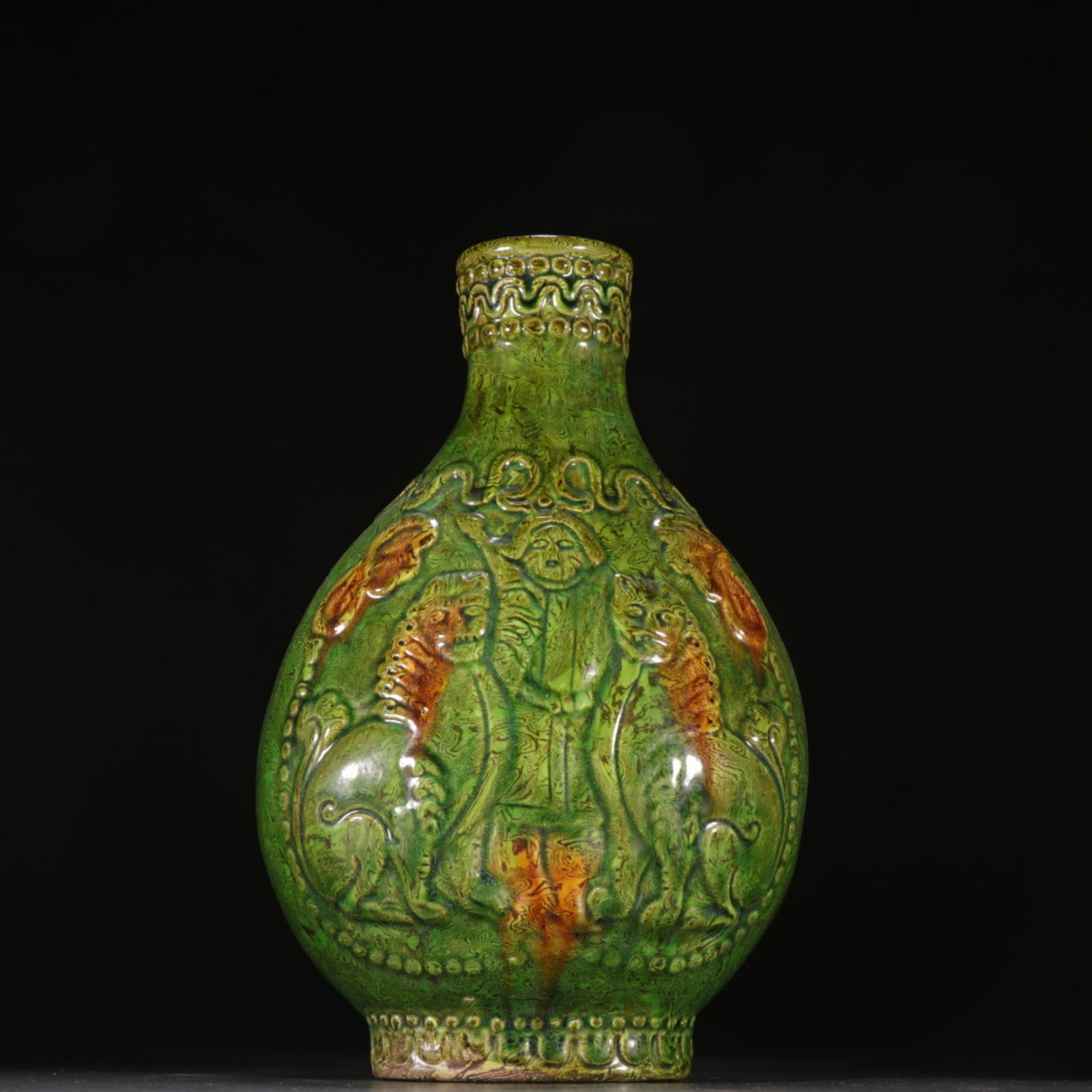 A Chinese Blue and White Porcelain Vase