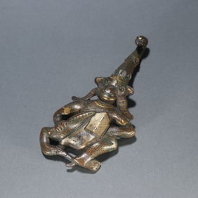 A Chinese Gilt Bronze Foo-Dog Belt Buckle