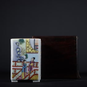 A Chinese Famille-Rose Porcelain Brush Pot with Hardwood Case