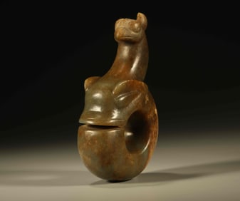 A Chinese Carved Jade Dragon Pendant