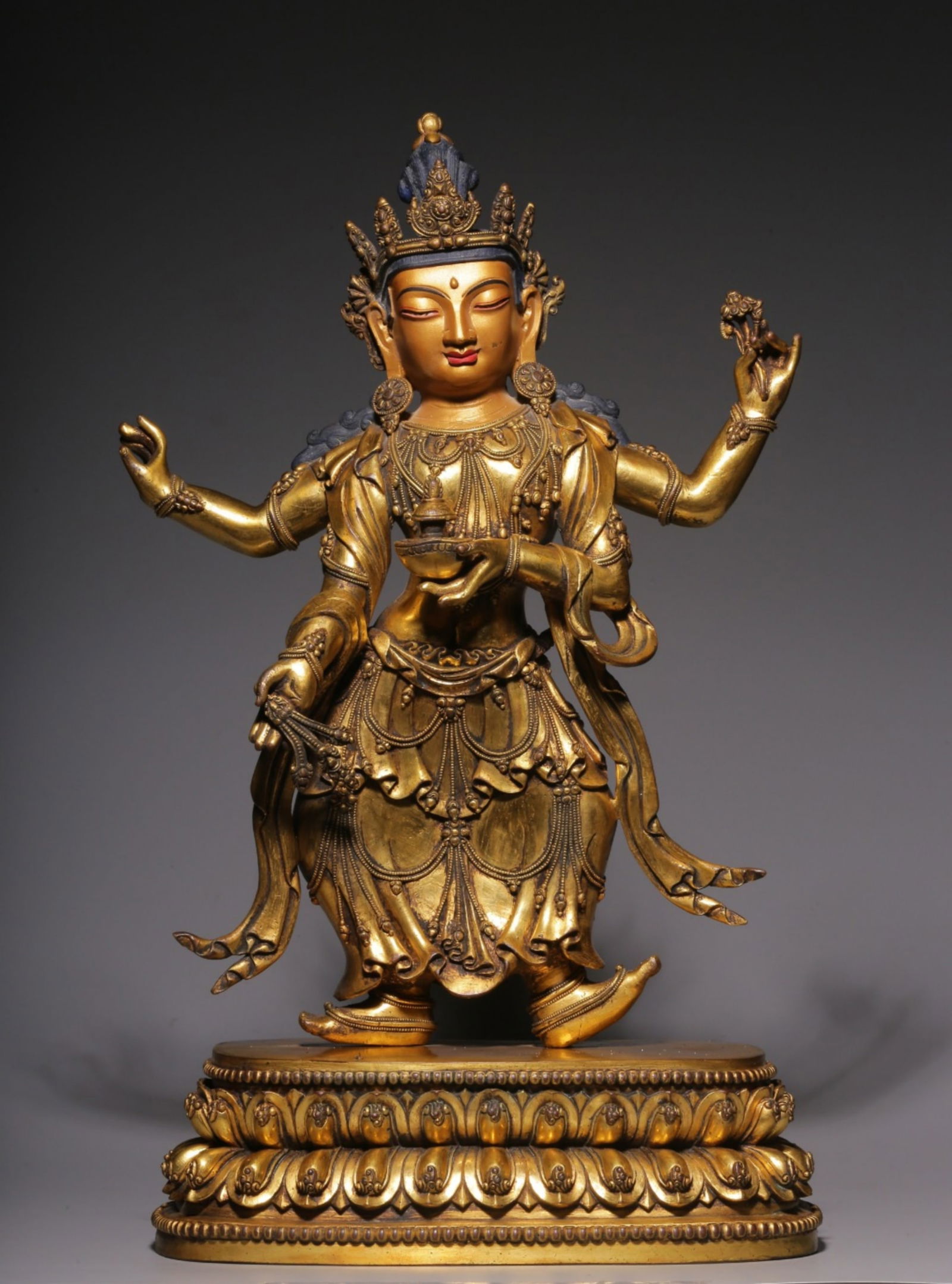A Chinese Gilt Bronze Figure of Buddha (1 of 9)