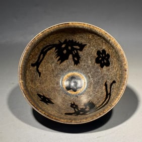 A Chinese Jizhou-Type Glazed Porcelain Cup