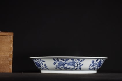 A Chinese Blue and White Porcelain Plate