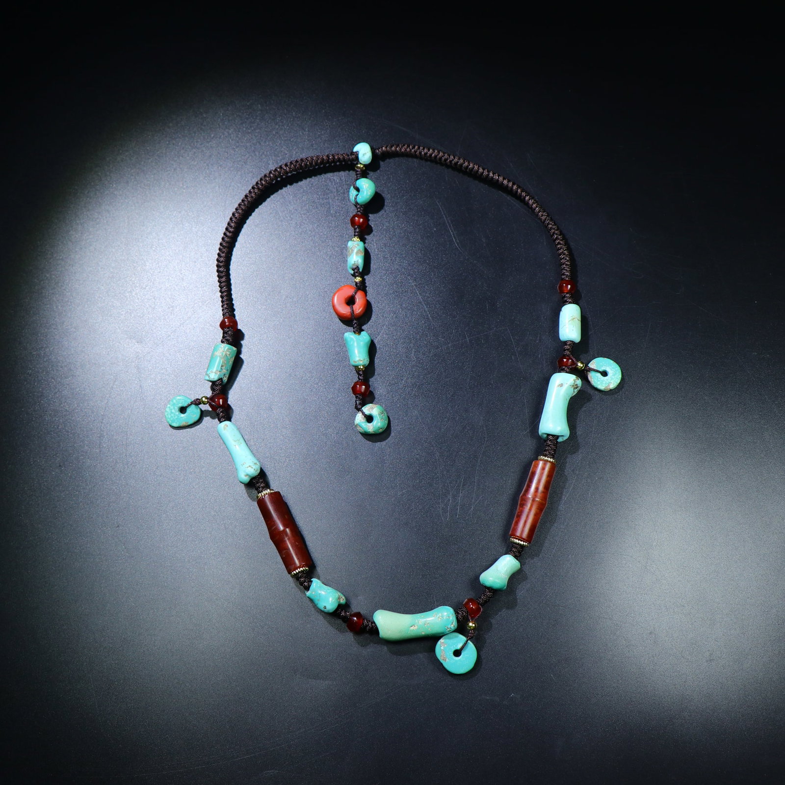 A Chinese Carved Turquoise and Agate Necklace