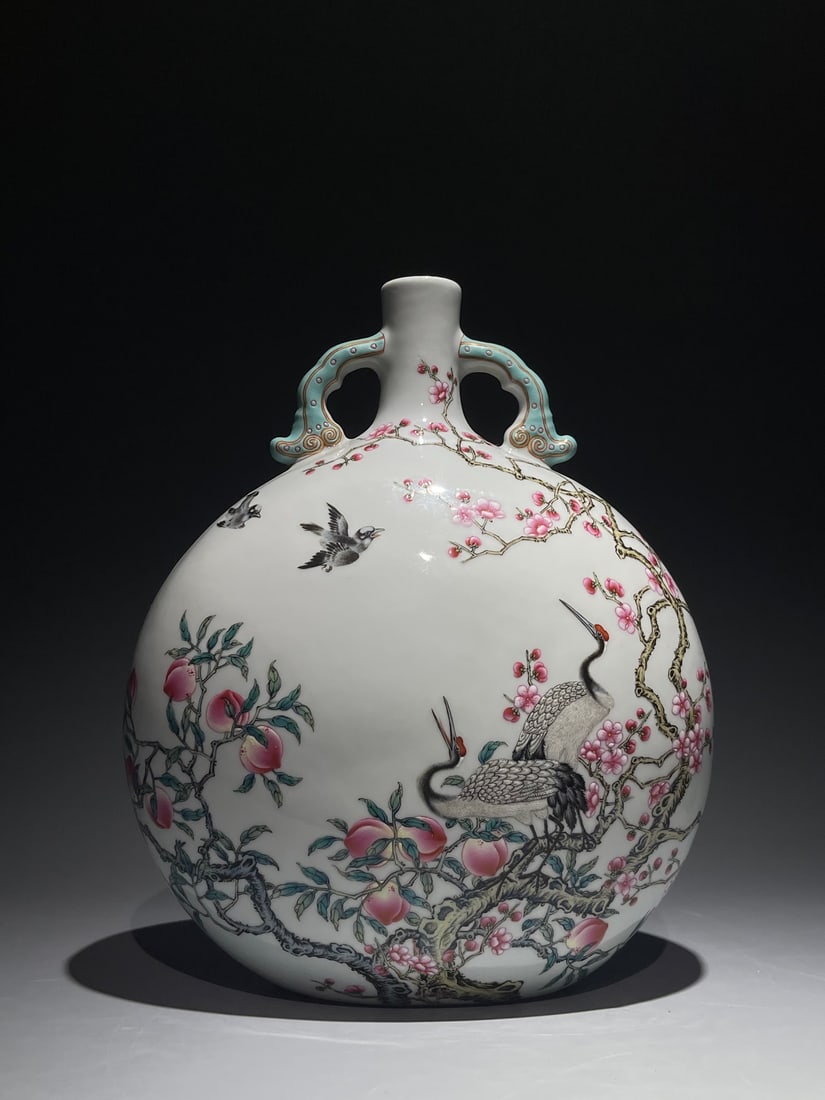 A Chinese Famille-Rose Porcelain Moon Flask: Ht. 30.5cm, Diam. 23.5cm