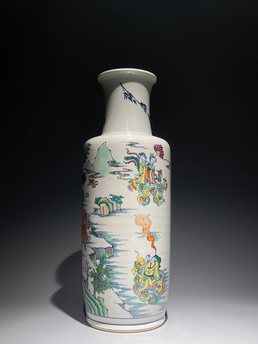 A Chinese Dou-Cai Glazed Porcelain Vase (1 of 10)