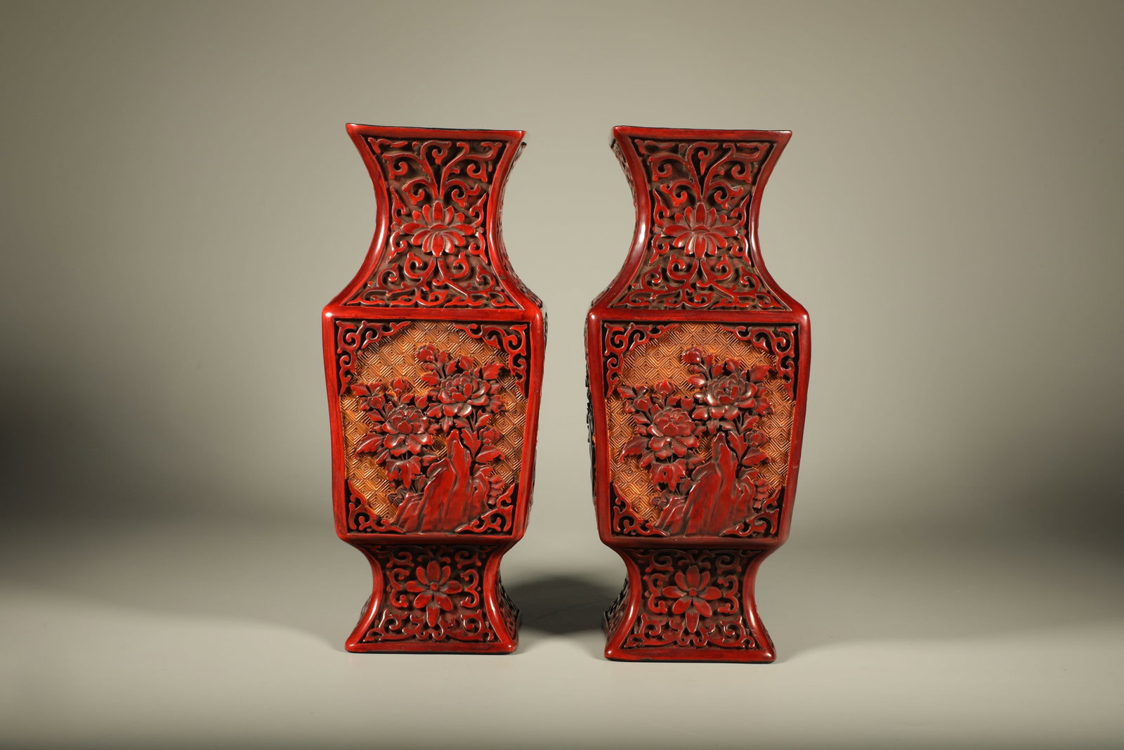 A Pair of Chinese Carved Tixi Lacquer Vases: Ht. 22.5cm, Wd. 9.5cm